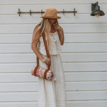 Load image into Gallery viewer, Dahlia Picnic Rug - Rose