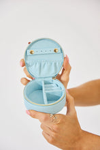 Load image into Gallery viewer, Daisy Jewellery Box - Round