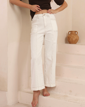 Load image into Gallery viewer, Aldina Jeans