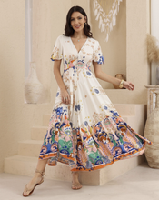 Load image into Gallery viewer, Holly Mei maxi - Sleeve