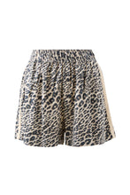 Load image into Gallery viewer, Mila Short - Leopard
