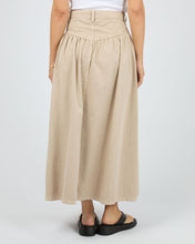 Load image into Gallery viewer, Arlo Maxi Skirt - Beige

