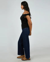 Load image into Gallery viewer, Kylie Off shoulder Top - Black
