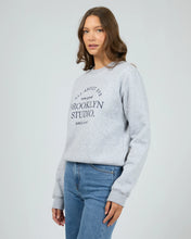 Load image into Gallery viewer, Brooklyn Regular Crew - Grey Marle
