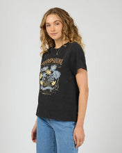 Load image into Gallery viewer, Hampshire Regular Tee
