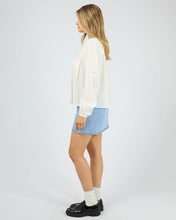 Load image into Gallery viewer, Lark Shirt - V White
