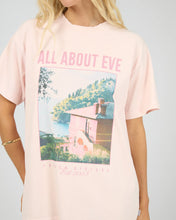 Load image into Gallery viewer, Provence Relaxed Tee - Pale Pink
