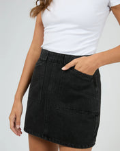 Load image into Gallery viewer, Becca skirt - Washed Black
