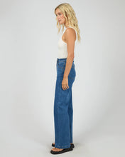 Load image into Gallery viewer, Washed Rib Scoop Neck Tank - White

