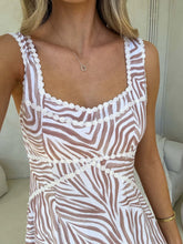 Load image into Gallery viewer, Stella Dress - Zahara Print
