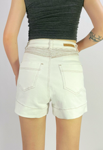 Load image into Gallery viewer, Aimee shorts - Off White
