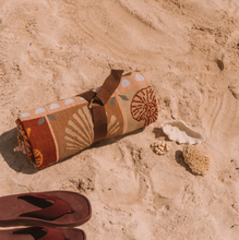 Load image into Gallery viewer, WovenThrow Seashell - Sand
