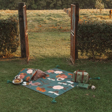 Load image into Gallery viewer, Glades Picnic Rug - Willow
