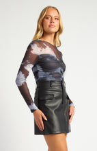 Load image into Gallery viewer, Penelope - Abstract Print Mesh Top
